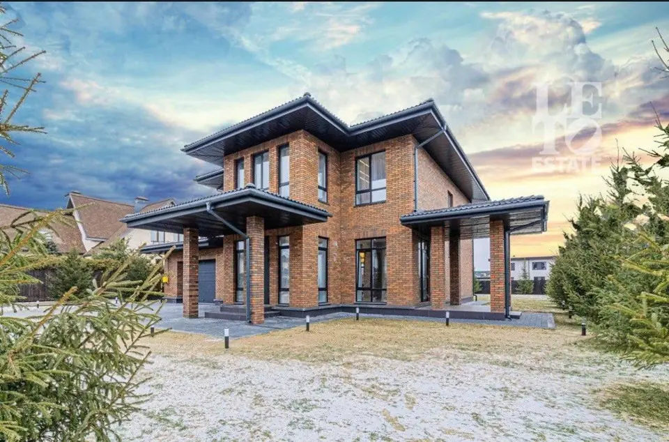 Построенный дом по проекту Современный дом 240 м²