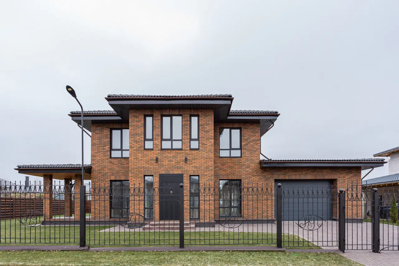 Современный дом 240 м²